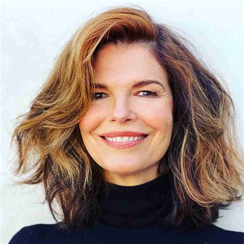 jeanne tripplehorn net worth.